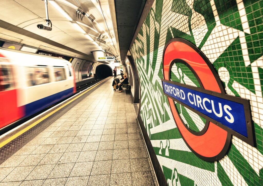 london-tube-at-oxford-circus